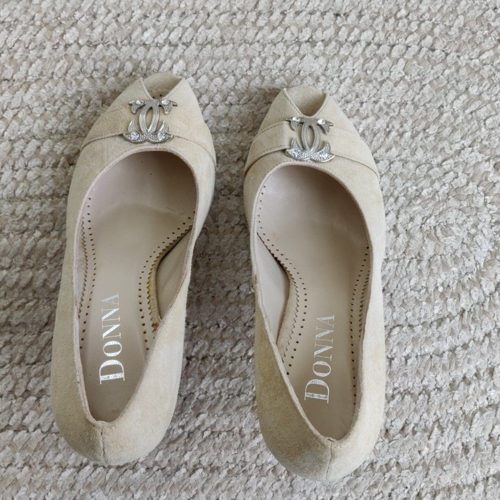 Brand New Italian Suede Shoes for Ladies